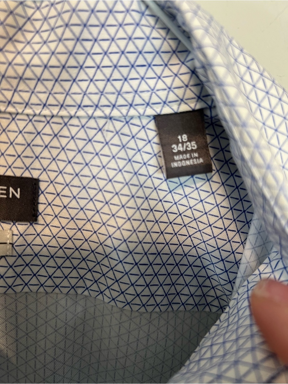 Van Heusen Flex Mens White Blue Geometric Dress Shirt 18 34/35 Regular Fit - Picture 3 of 4